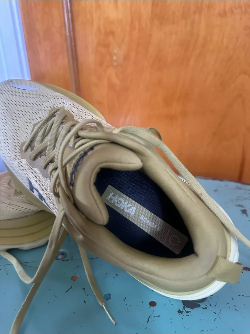 HOKA Women's Yellow Athletic Running Shoe - Cushioned Trainer Size 7.5